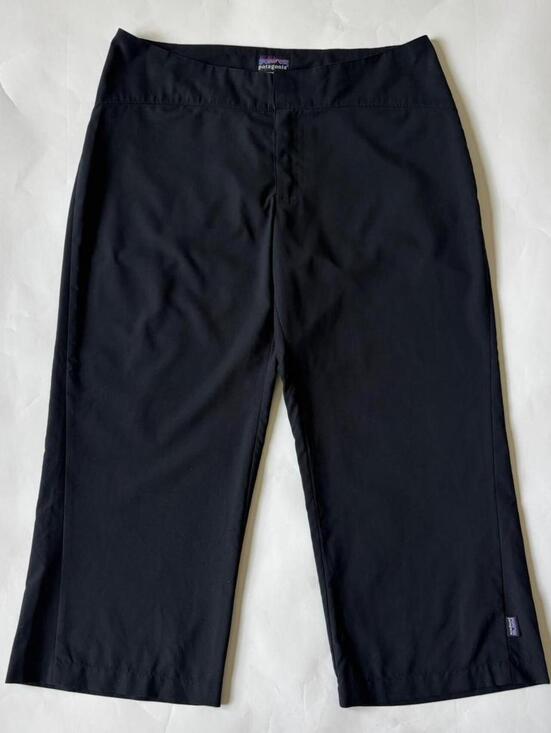 Patagonia Pants - PATAGONIA BLACK WIDE LEG CROPPED PANTS 10